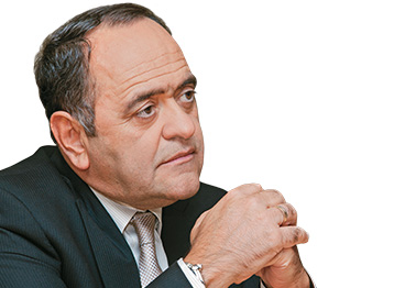 Ricardo Arias, presidente del Fondo Nacional del Ahorro.